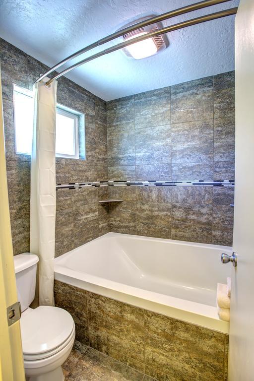 Home Hotel לאבה הוט ספרינגס חדר תמונה