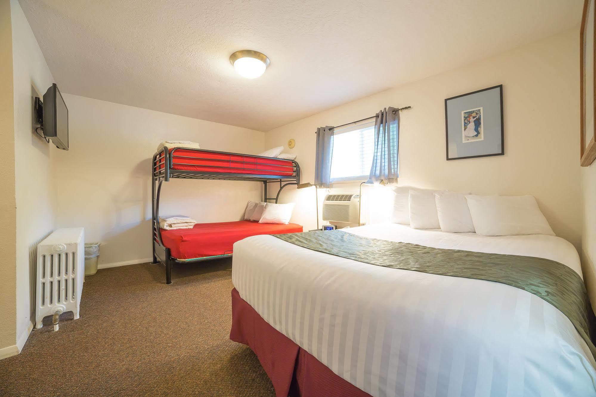 Home Hotel לאבה הוט ספרינגס מראה חיצוני תמונה